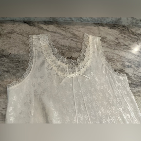 Vintage Delicates beautiful midi Gown Sz Med - Picture 6 of 10